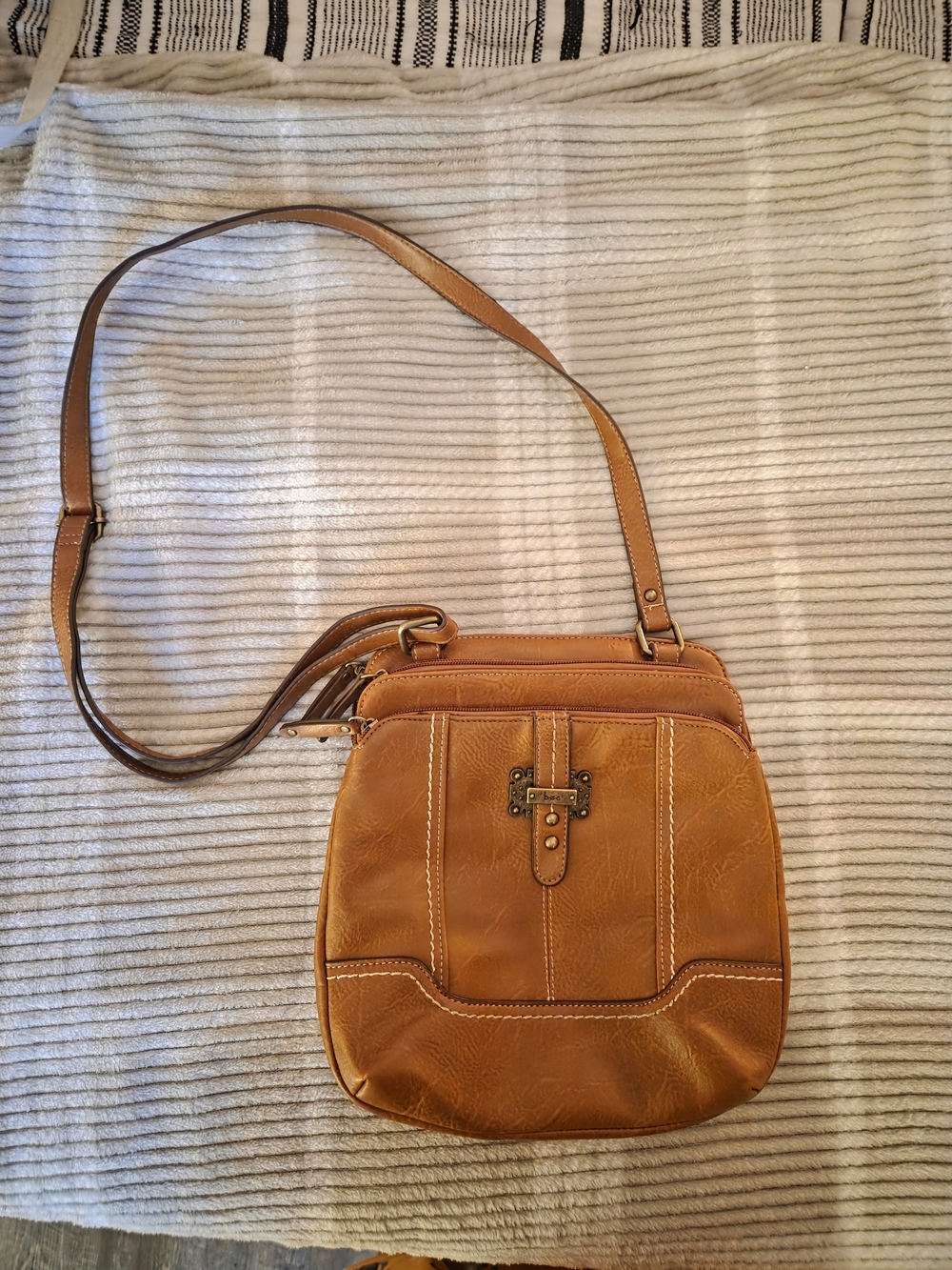 B.o.c Leather Crossbody Purse
